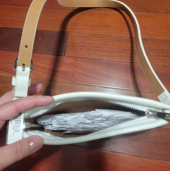 Michael Kors Purse - Picture 2 of 2